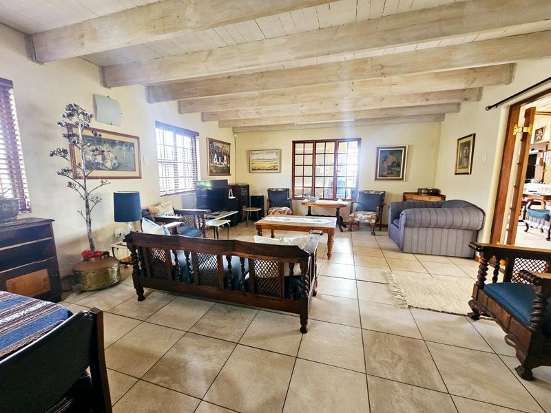 4 Bedroom Property for Sale in Vakansieplaas Western Cape